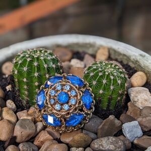 Gold metal Blue and Light Blue Brooch